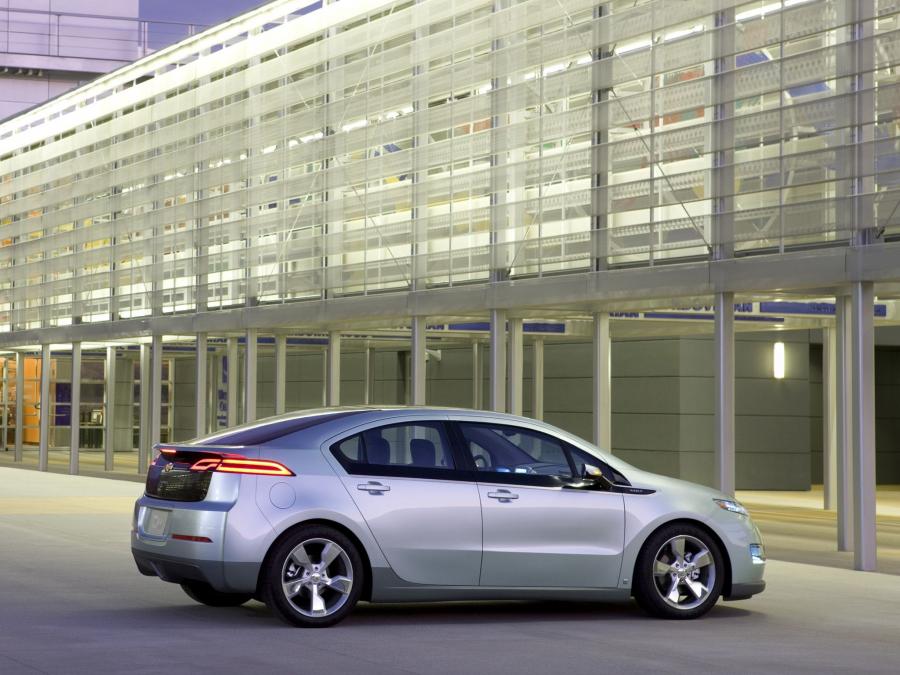  Chevrolet Volt 2010 года  (фото 9 из 16)